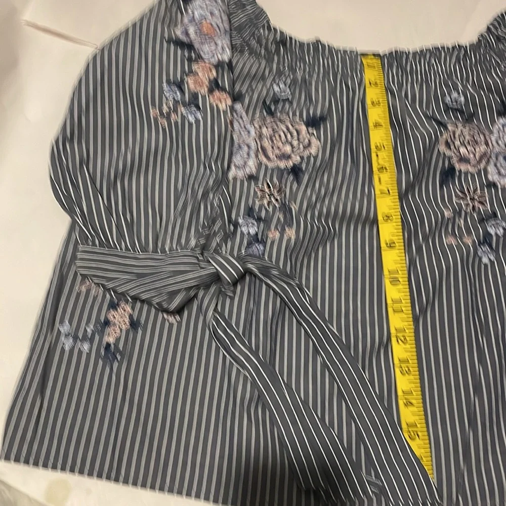 AEO  TOP off the shoulder - Picture 8 of 8